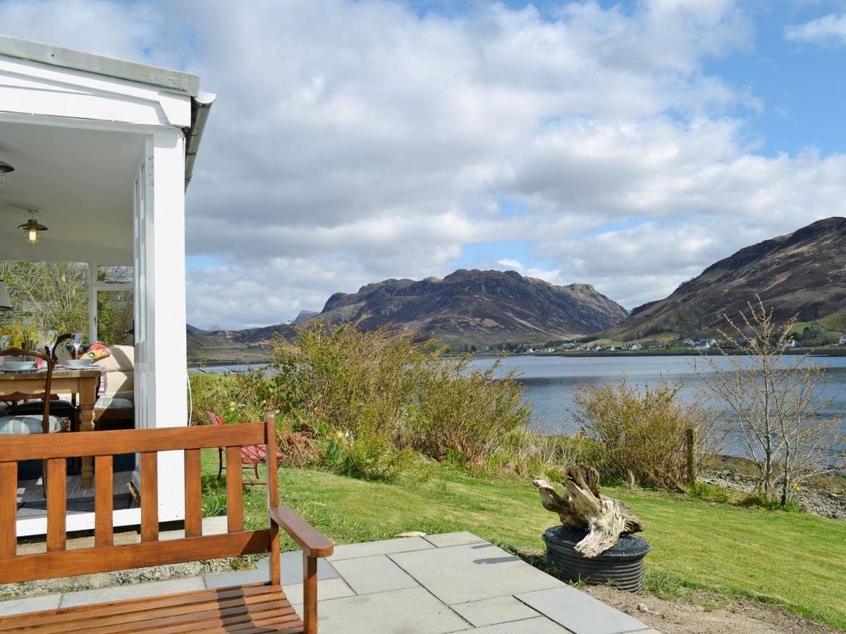 Loch Shore Cottage Dornie Exterior photo